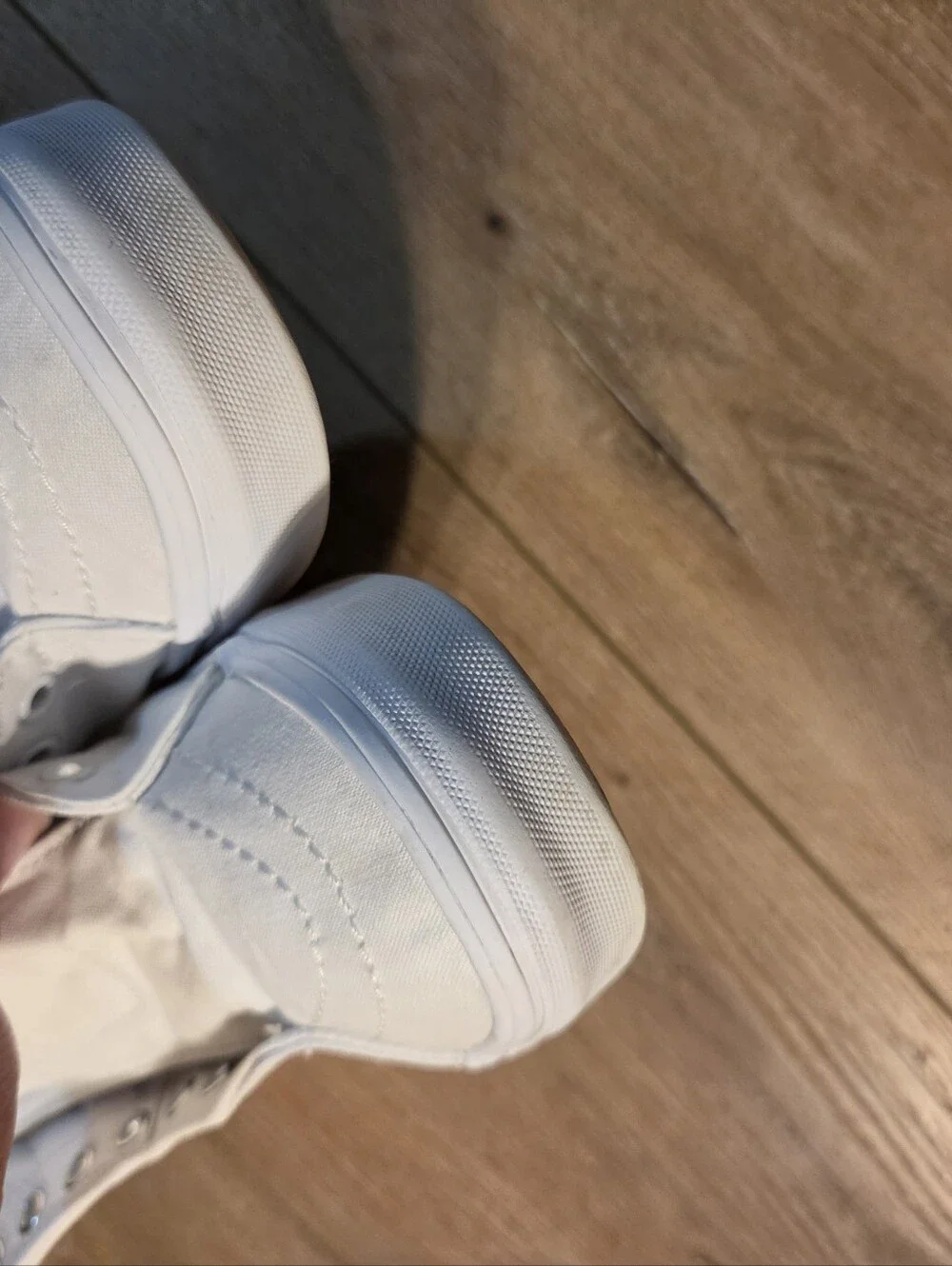 Vans Sk8-Hi Reissue Laceless High Top Sneakers - True White (Men 6.5 / Women 8)